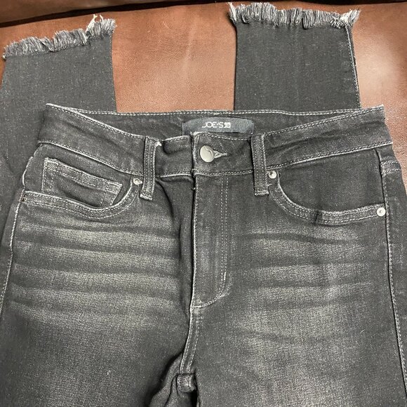 Joe’s Skinny Ankle Frayed Hem Size 27 - Picture 5 of 6